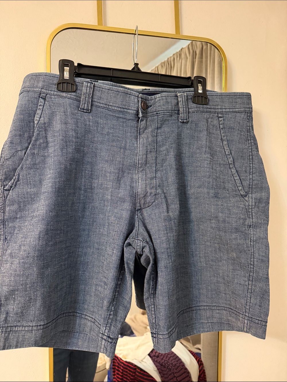 St. John's Bay Men's Chambray Light Blue Flat Front Shorts